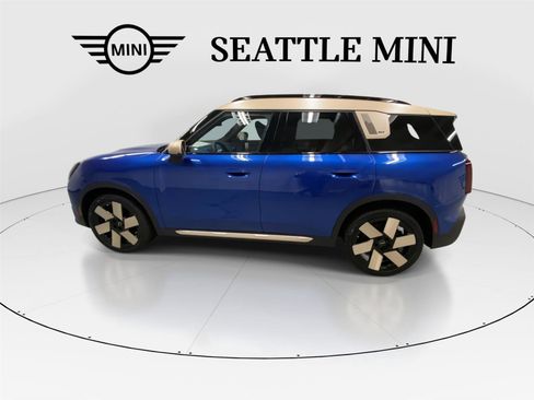Certified 2025 MINI Cooper Countryman S w/ Comfort Package Max image 7