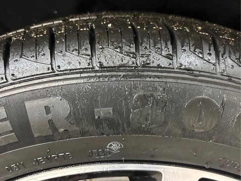 Used 2020 Volvo XC60 T6 Momentum image 33