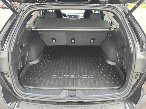 Used 2024 Subaru Outback Premium AWD/4WD image 27