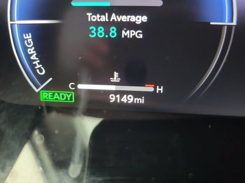 Used 2025 Toyota Camry XSE FWD image 32