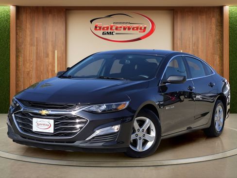 Used 2023 Chevrolet Malibu LS FWD image 1