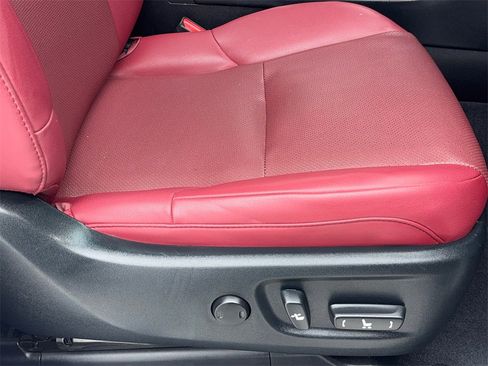 Used 2023 Lexus GX 460 Premium w/ Premium Package image 47