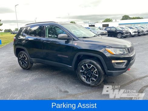 Used 2020 Jeep Compass Trailhawk AWD/4WD image 10
