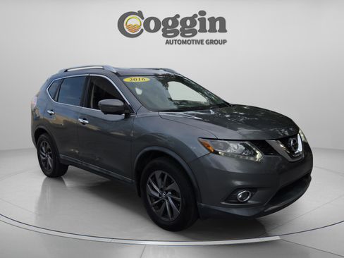 Used 2016 Nissan Rogue SL w/ SL Premium Package image 7