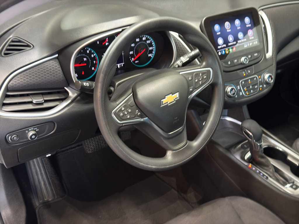Used 2024 Chevrolet Malibu LT FWD image 13