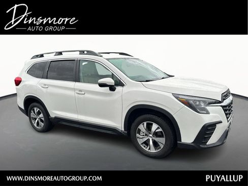 Used 2023 Subaru Ascent Premium w/ Convenience Package AWD/4WD image 1