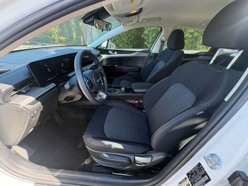 Used 2025 Kia K5 LXS image 25