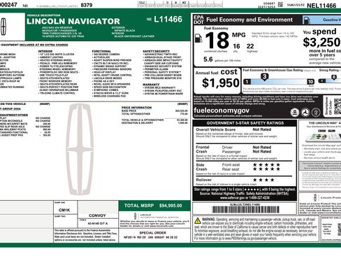 Used 2022 Lincoln Navigator Reserve image 3