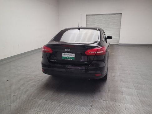 Used 2017 Ford Focus SEL FWD image 7
