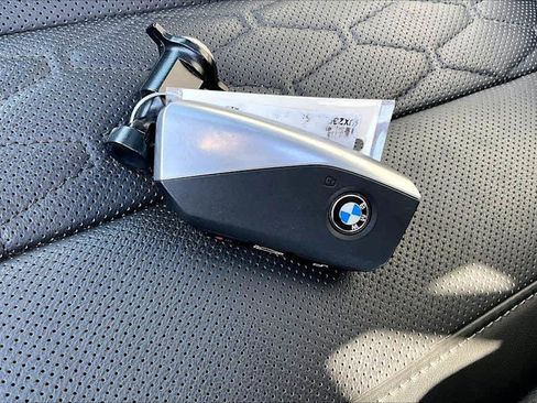 Used 2025 BMW X5 xDrive40i image 8