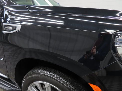 Used 2024 GMC Yukon XL Denali image 33