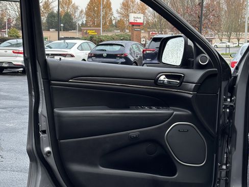 Used 2021 Jeep Grand Cherokee High Altitude image 23