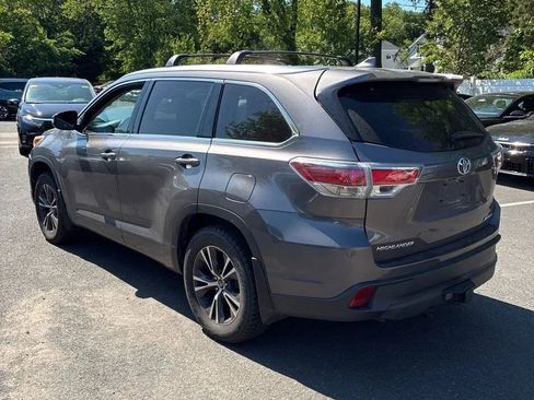 Used 2016 Toyota Highlander XLE AWD/4WD image 5