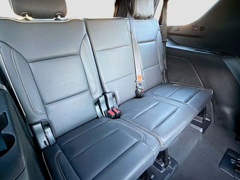 Used 2023 GMC Yukon SLT image 21