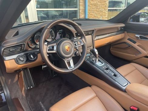 Used 2018 Porsche 911 Turbo AWD/4WD image 2