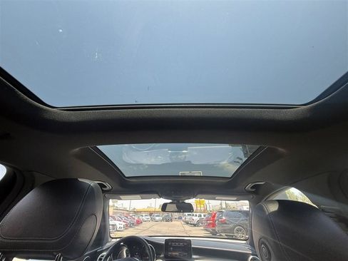 Used 2018 Mercedes-Benz GLC 300 4MATIC image 22