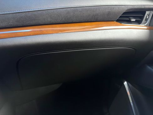 Used 2017 Cadillac Escalade Premium Luxury AWD/4WD image 23