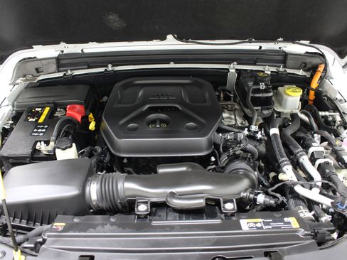 Used 2023 Jeep Wrangler Unlimited w/ 8.4" Radio Group AWD/4WD image 39