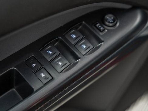 Used 2015 Chevrolet Colorado Z71 image 37