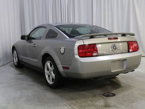 Used 2008 Ford Mustang Deluxe image 22