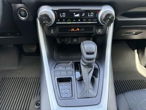 Certified 2025 Toyota RAV4 XLE FWD image 29