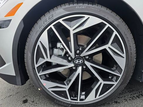 New 2025 Hyundai Ioniq 6 SEL image 10