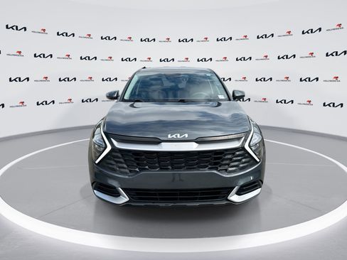 Used 2023 Kia Sportage LX image 3