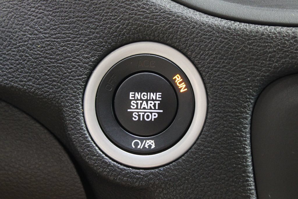 Used 2023 Dodge Charger Police RWD image 12