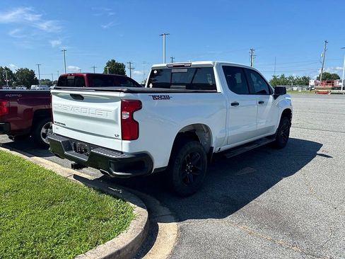 Used 2021 Chevrolet Silverado 1500 LT Trail Boss w/ Convenience Package II AWD/4WD image 12
