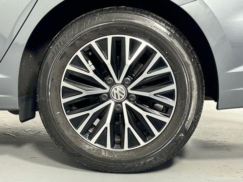 Used 2021 Volkswagen Jetta SE w/ SE Cold Weather Package FWD image 34