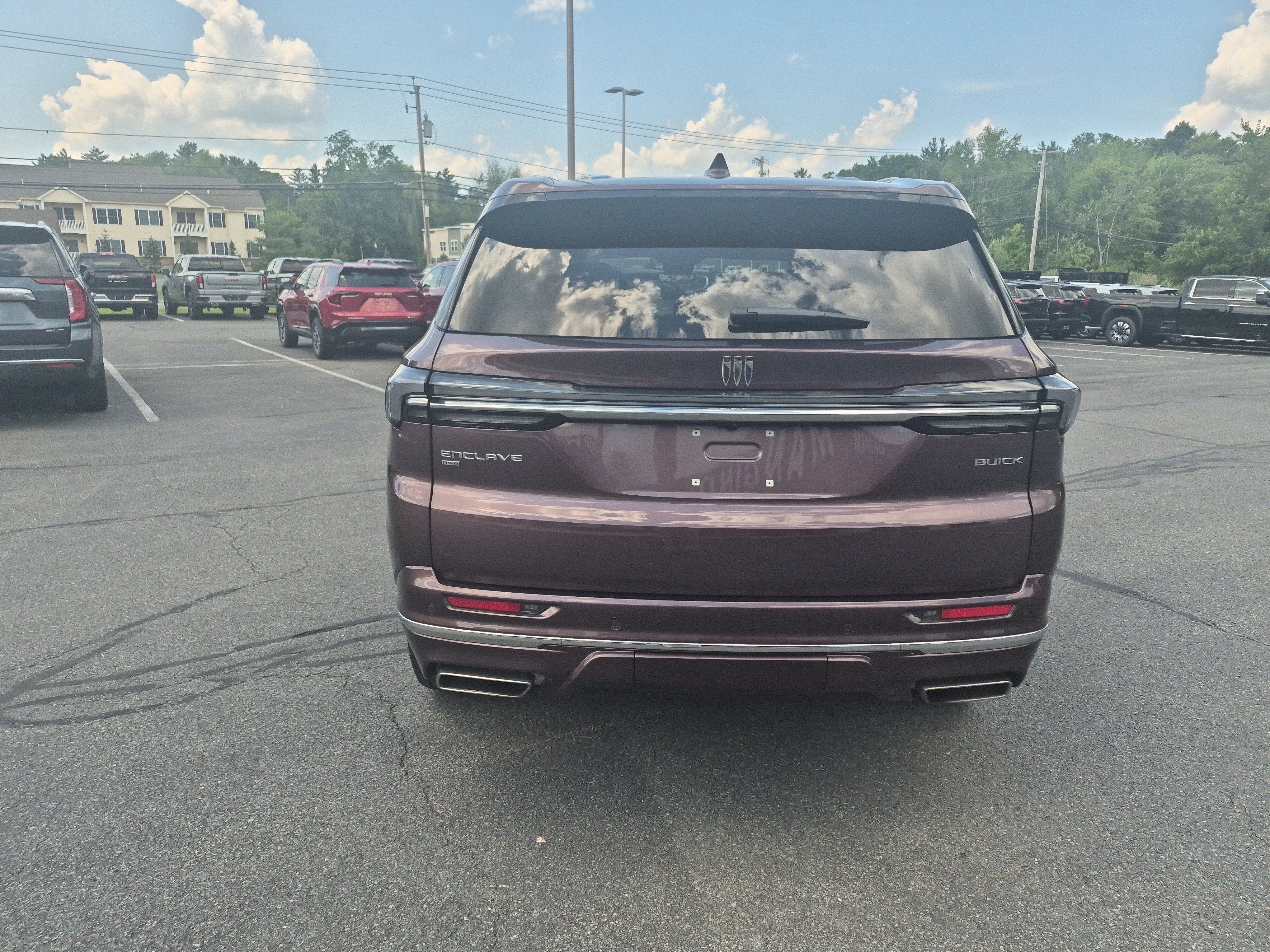 Used 2026 Buick Enclave Avenir w/ Super Cruise Package AWD/4WD image 4
