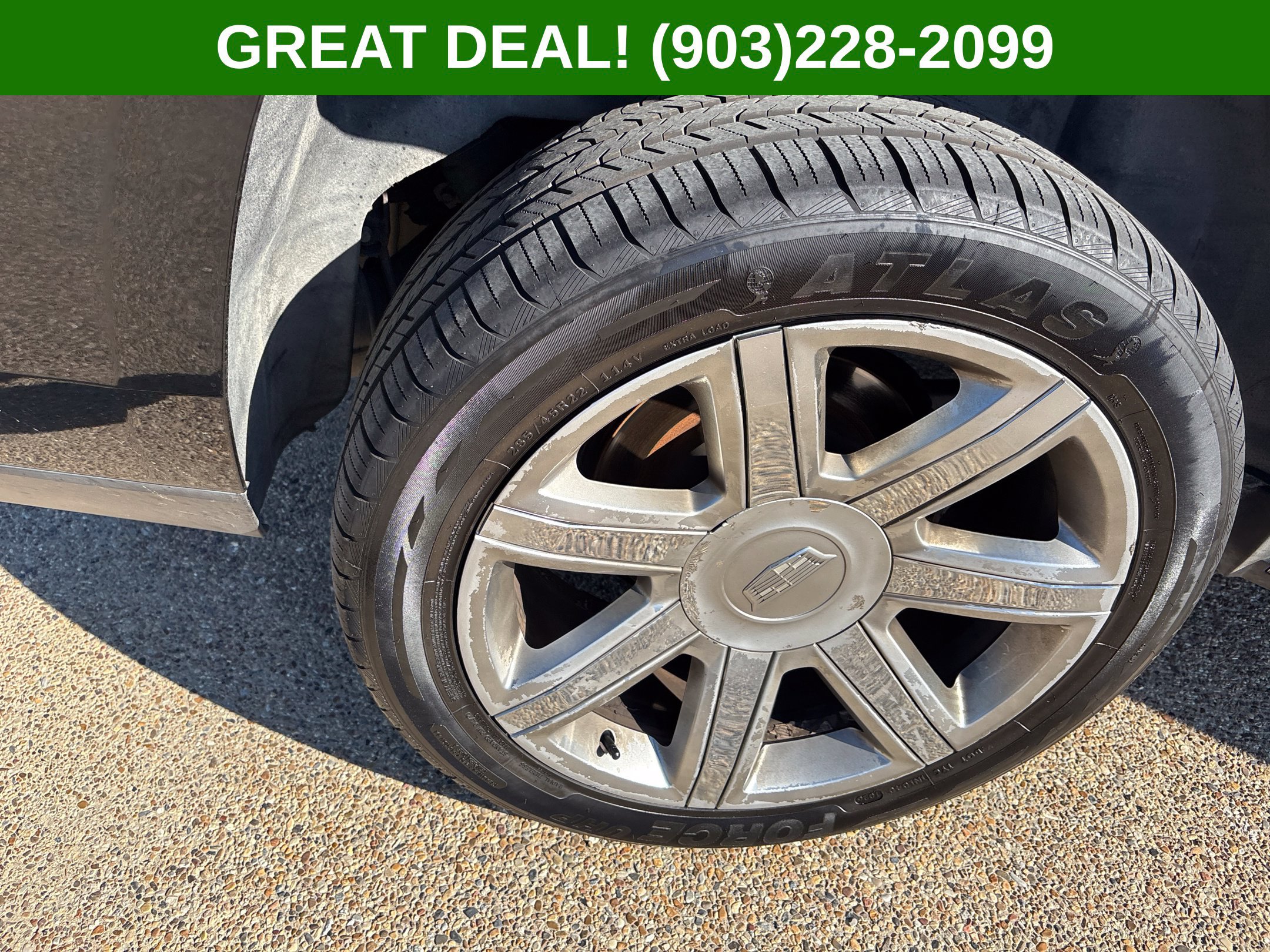 Used 2018 Cadillac Escalade Luxury AWD/4WD image 18
