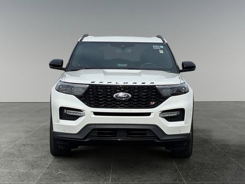Used 2023 Ford Explorer ST w/ Equipment Group 401A AWD/4WD image 2
