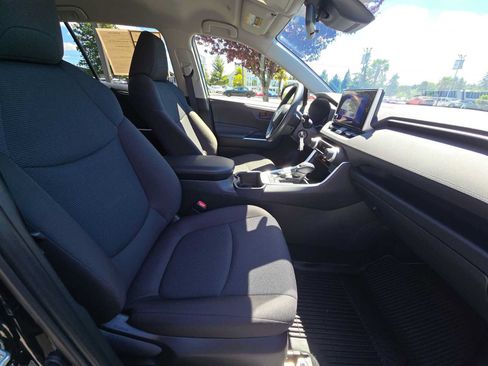 Certified 2024 Toyota RAV4 LE AWD/4WD image 11