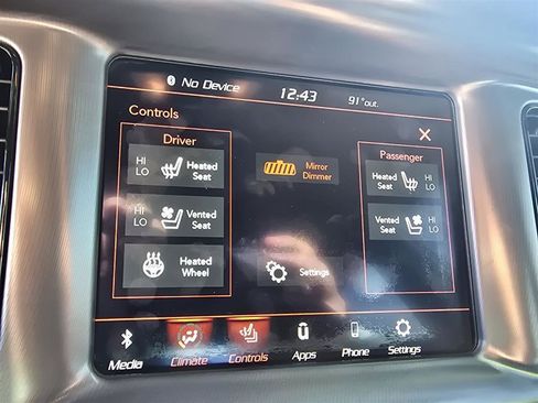 Used 2020 Dodge Charger SXT w/ Plus Group image 7