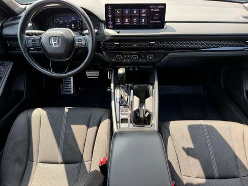 Used 2023 Honda Accord Sport image 15