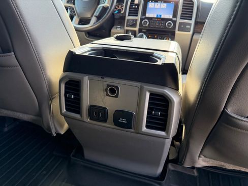 Used 2018 Ford F150 Lariat image 9