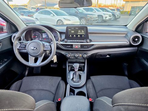 Used 2021 Kia Forte LXS image 29