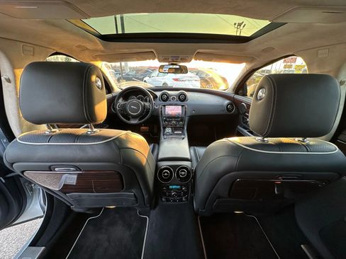 Used 2011 Jaguar XJ L image 15