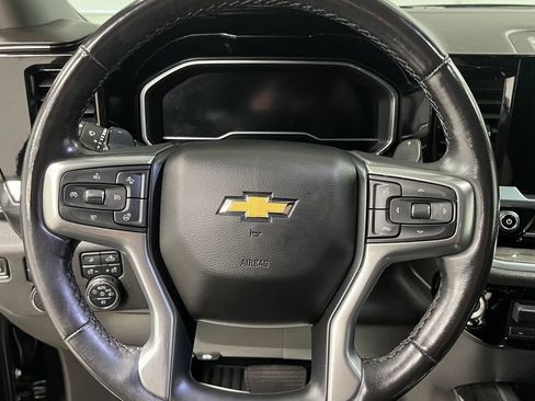 Used 2022 Chevrolet Silverado 1500 LTZ AWD/4WD image 27