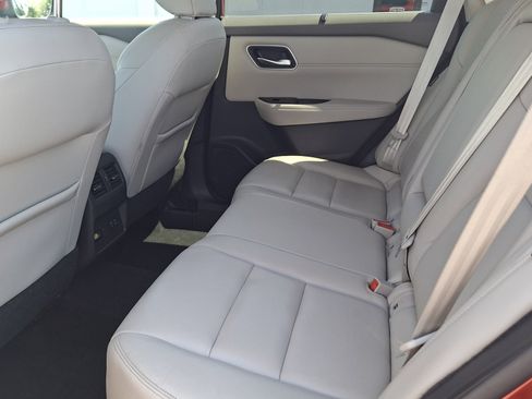 Certified 2021 Nissan Rogue SL image 20