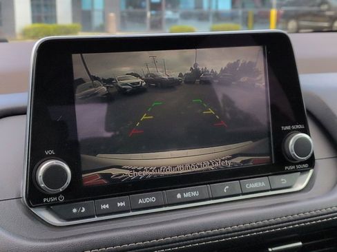 Used 2023 Nissan Rogue SV image 20