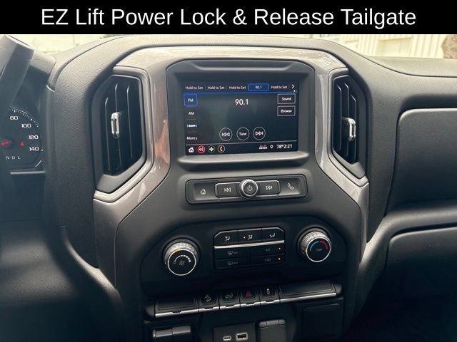 Certified 2021 Chevrolet Silverado 1500 Custom Trail Boss w/ LPO, Dark Essentials Package AWD/4WD image 17