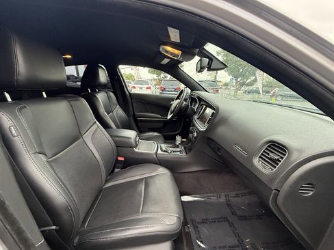 Used 2016 Dodge Charger R/T w/ Plus Group image 32