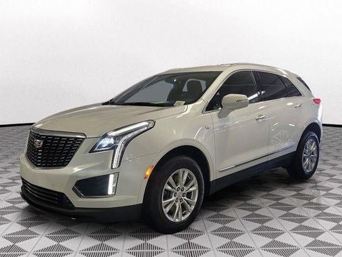 Certified 2023 Cadillac XT5 Luxury FWD image 3