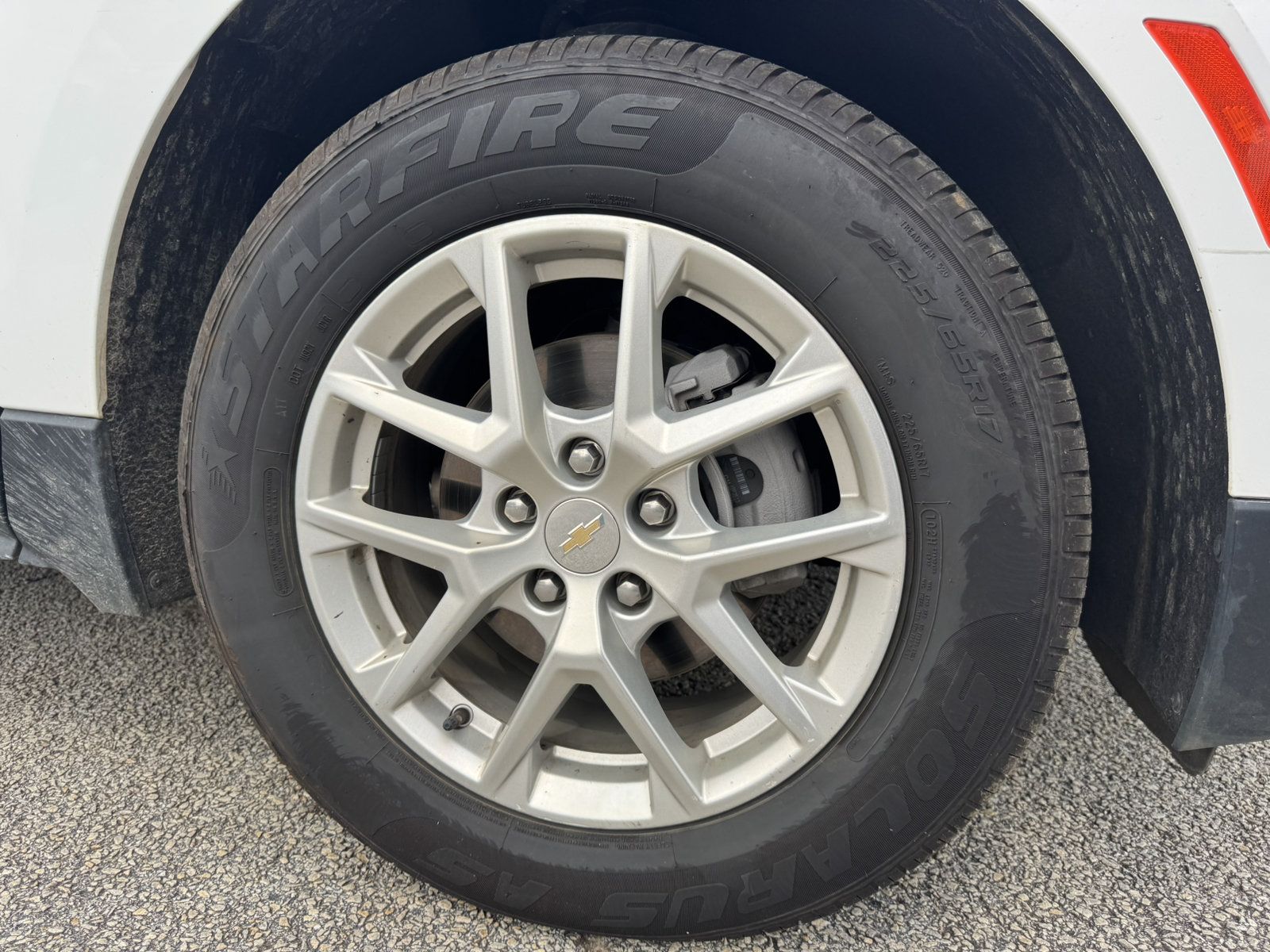 Used 2024 Chevrolet Equinox LT AWD/4WD image 11