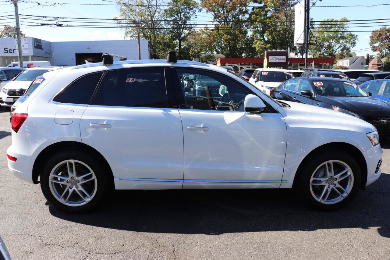 Used 2017 Audi Q5 2.0T Premium Plus w/ Technology Package AWD/4WD image 6