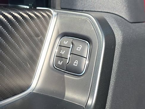 Used 2025 Ford F150 Raptor AWD/4WD image 25