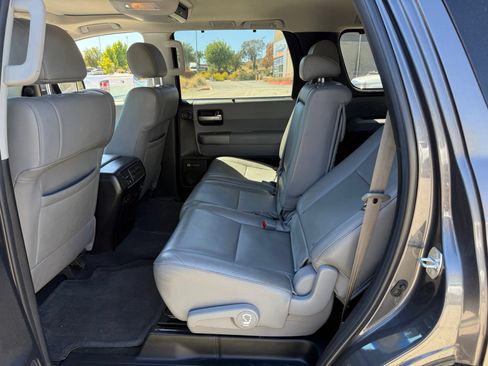 Used 2014 Toyota Sequoia Limited AWD/4WD image 12