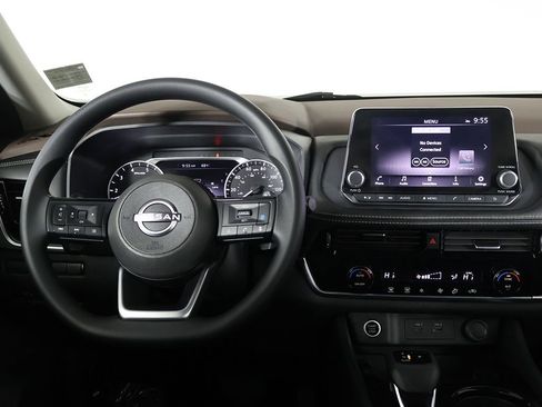 Used 2022 Nissan Rogue SV AWD/4WD image 36